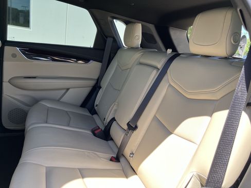 Used 2019 Cadillac XT5 Luxury AWD/4WD image 32