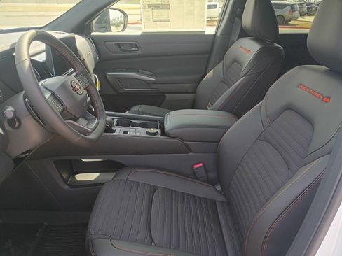 New 2026 Nissan Pathfinder Rock Creek image 24