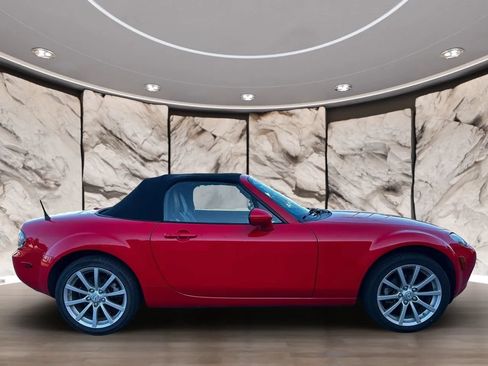 Used 2008 MAZDA MX-5 Miata Grand Touring w/ Premium Pkg RWD image 6