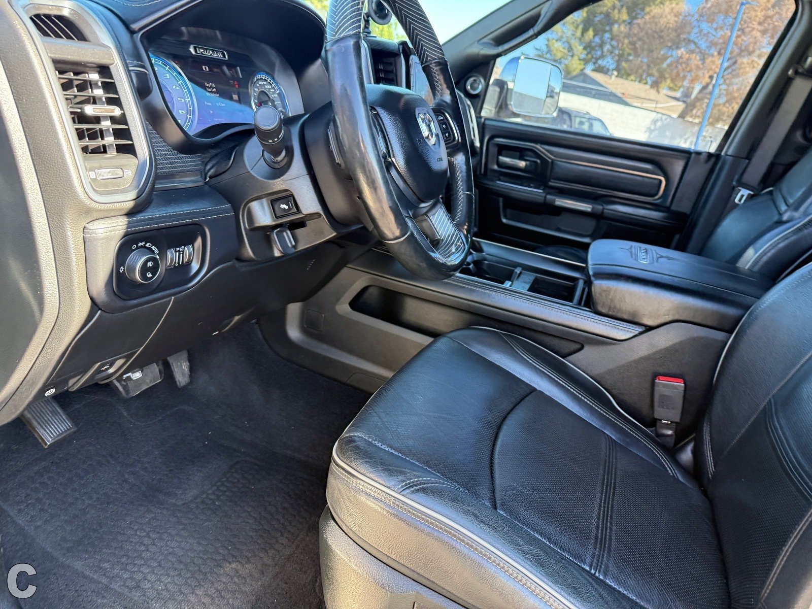 Used 2019 RAM 2500 Limited AWD/4WD image 21