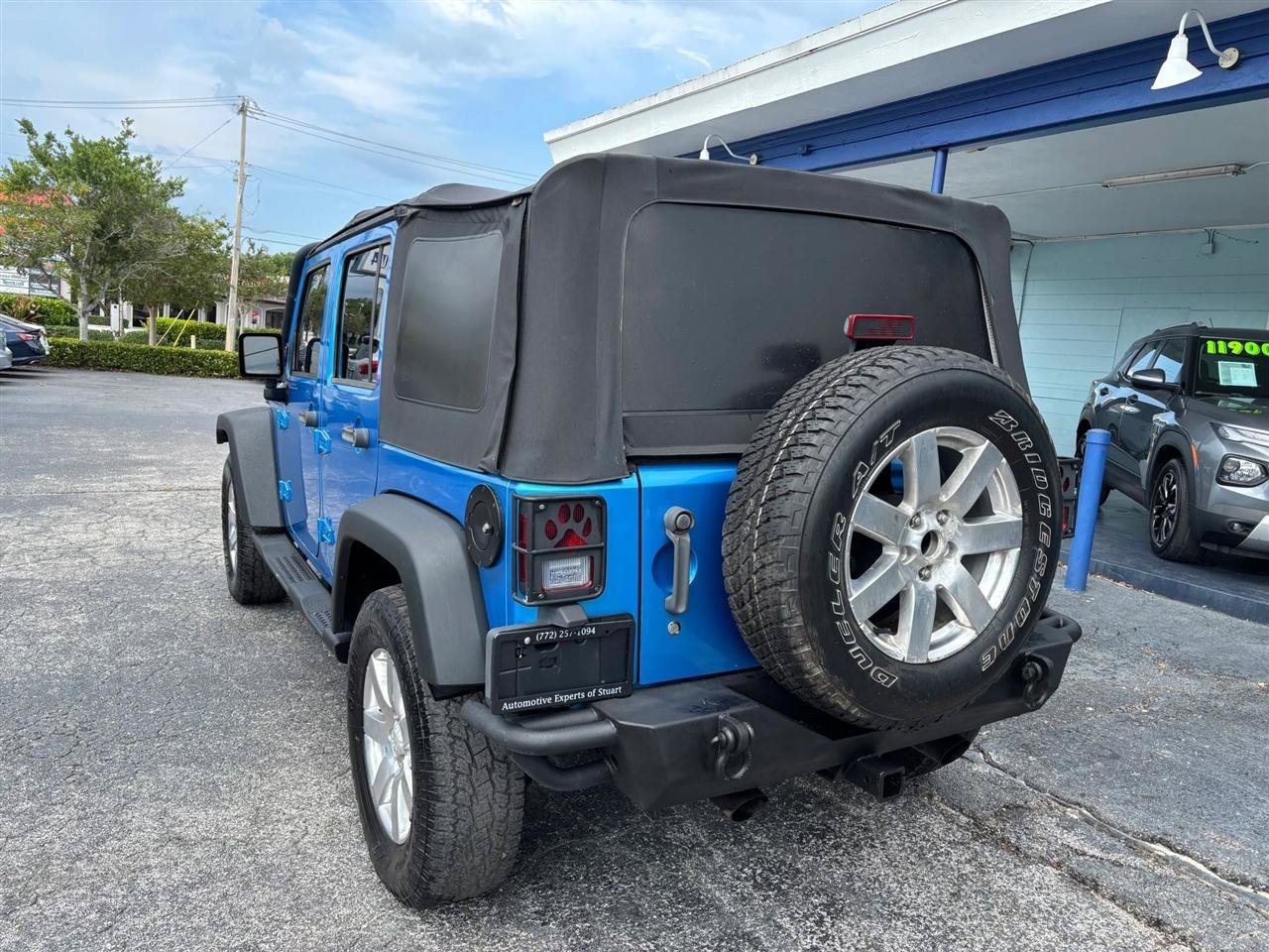 Used 2010 Jeep Wrangler Unlimited Sport AWD/4WD image 3