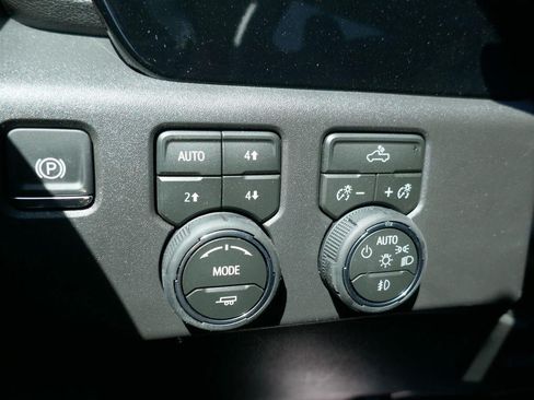 New 2026 Chevrolet Silverado 1500 LT Trail Boss w/ Convenience Package II AWD/4WD image 20