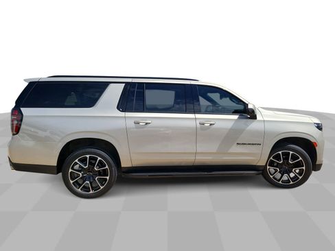 Used 2023 Chevrolet Suburban RST w/ Sport Performance Package AWD/4WD image 9