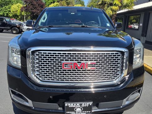 Used 2016 GMC Yukon XL Denali w/ Open Road Package AWD/4WD image 7