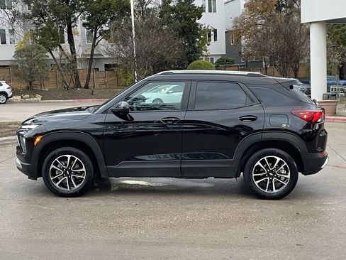 Certified 2025 Chevrolet TrailBlazer LT image 3