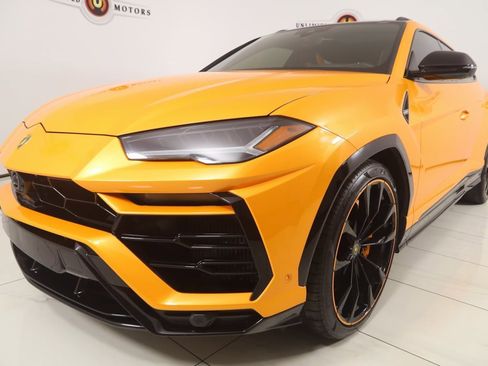 Used 2021 Lamborghini Urus image 86