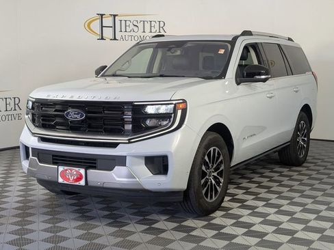 Used 2025 Ford Expedition Platinum AWD/4WD image 4