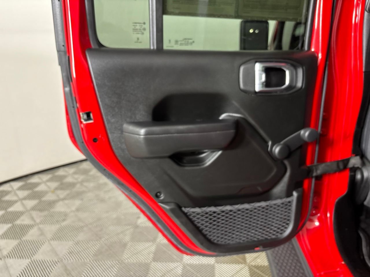 Used 2024 Jeep Wrangler Unlimited Sport AWD/4WD image 22