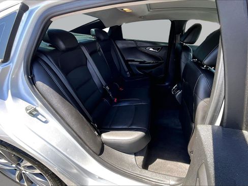 Used 2020 Chevrolet Malibu Premier FWD image 25