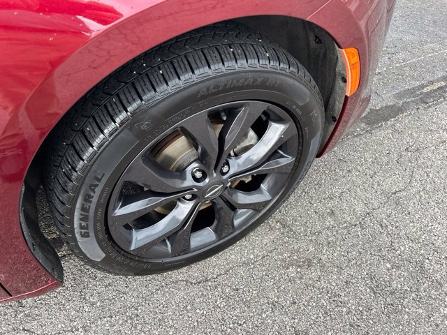 Used 2020 Chrysler Pacifica Touring w/ S Appearance Package FWD image 21