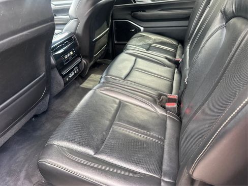 Used 2022 Jeep Wagoneer Series I w/ Convenience Group I AWD/4WD image 12