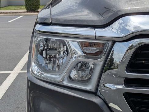 Used 2019 RAM 1500 Big Horn AWD/4WD image 9