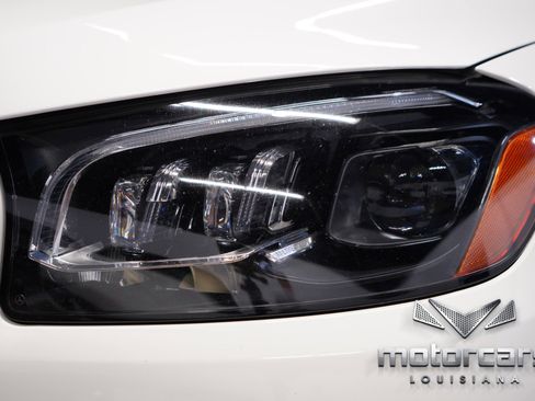 Used 2021 Mercedes-Benz GLS 450 4MATIC image 11