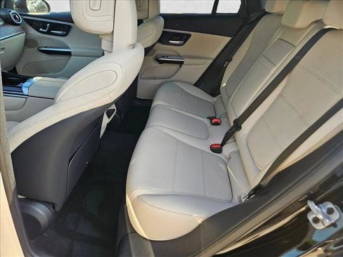 Used 2026 Mercedes-Benz GLC 300 image 15