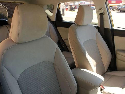 Used 2020 Kia Soul S FWD image 21