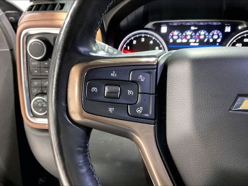 Used 2019 Chevrolet Silverado 1500 High Country w/ Technology Package AWD/4WD image 25