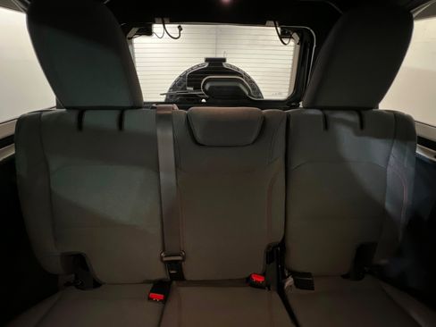 New 2026 Jeep Wrangler Unlimited Rubicon image 25