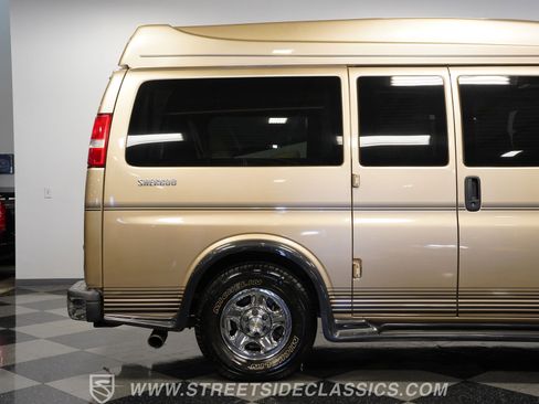 Used 2006 Chevrolet Express 1500 w/ Preferred Equipment Group image 29