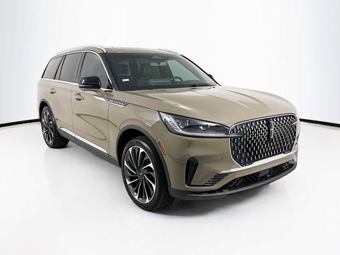 Used 2025 Lincoln Aviator Reserve w/ Equipment Group 201A AWD/4WD image 7
