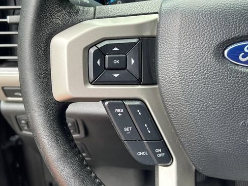 Used 2019 Ford F150 Lariat w/ Equipment Group 502A Luxury AWD/4WD image 27