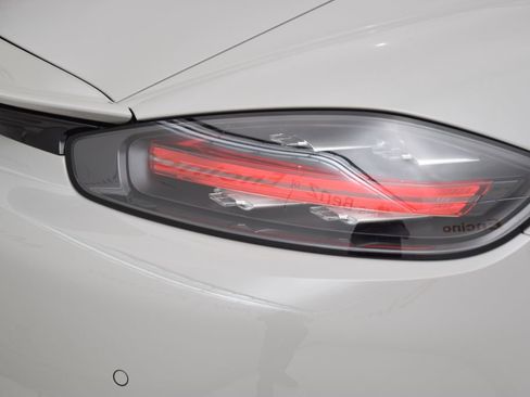 Used 2019 Porsche 718 Cayman RWD image 15