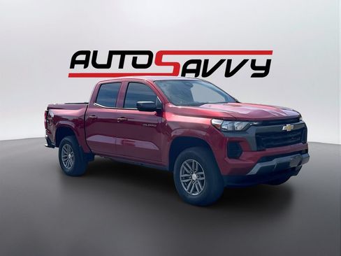 Used 2025 Chevrolet Colorado LT AWD/4WD image 1