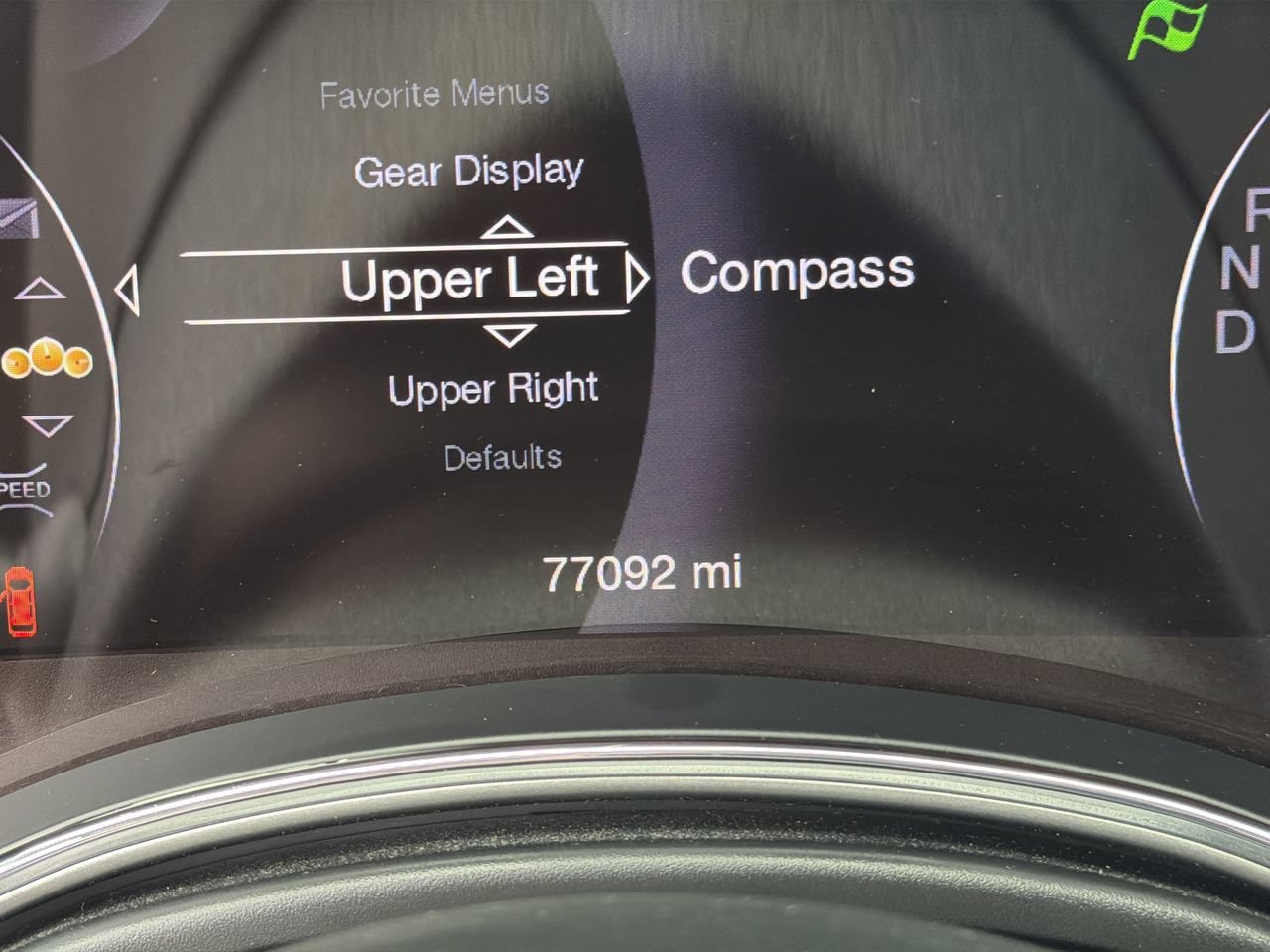 Used 2019 Jeep Grand Cherokee Laredo RWD image 29