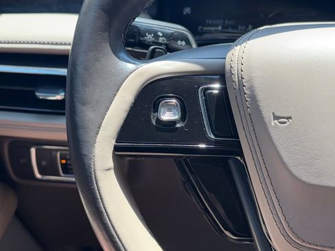 Used 2020 Lincoln Aviator Reserve w/ Equipment Group 201A RWD image 12