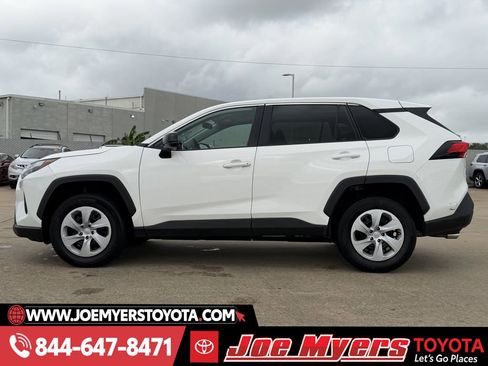 Used 2024 Toyota RAV4 LE image 6