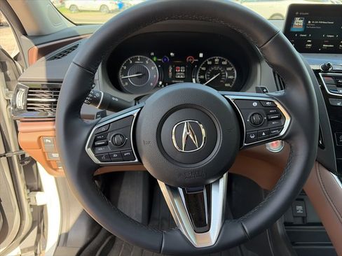Used 2025 Acura RDX w/ Technology Package image 11