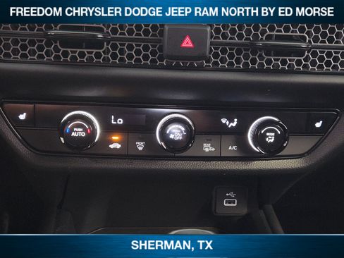 Used 2025 Honda HR-V Sport image 13