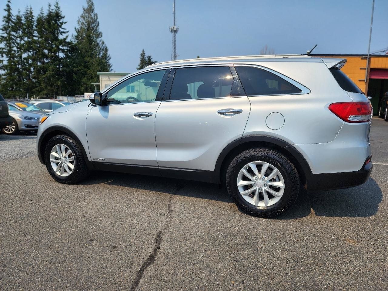 Used 2017 Kia Sorento AWD image 9