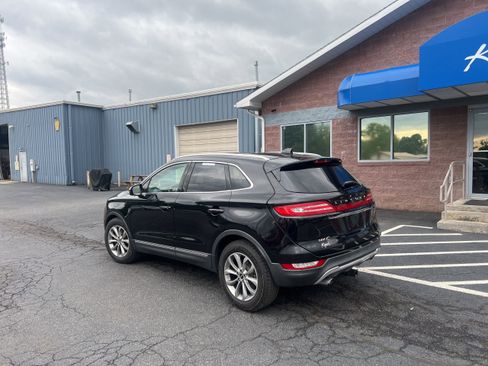 Used 2019 Lincoln MKC Select w/ Select Plus Package FWD image 4
