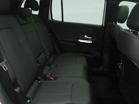Certified 2026 Mercedes-Benz GLB 250 image 28