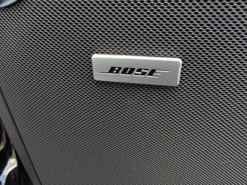 Used 2024 GMC Yukon Denali w/ Advanced Technology Package image 11