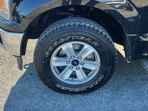 Used 2018 Ford F150 XLT image 8