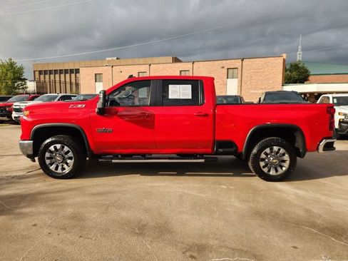 Certified 2025 Chevrolet Silverado 2500 LT w/ Texas Edition AWD/4WD image 4