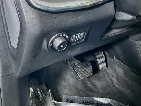 Used 2023 Jeep Compass Limited AWD/4WD image 10