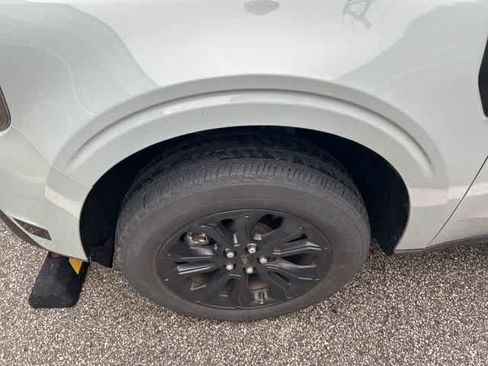 Used 2023 Ford Maverick Lariat w/ Lariat Luxury Package AWD/4WD image 13