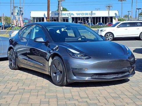 Used 2021 Tesla Model 3 Standard Range Plus RWD image 7