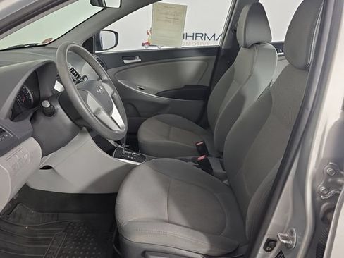 Used 2012 Hyundai Accent GLS FWD image 18