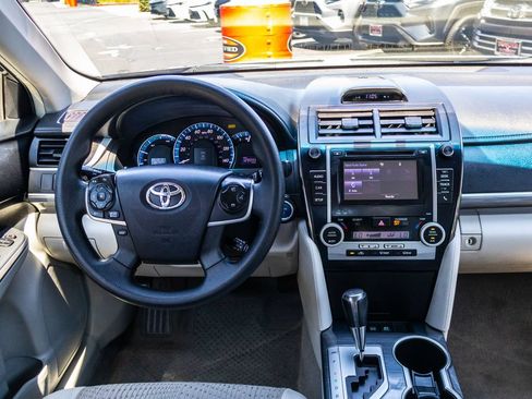 Used 2014 Toyota Camry LE FWD image 24