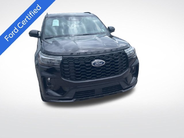 Certified 2025 Ford Explorer ST-Line w/ ST-Line Street Pack AWD/4WD image 9