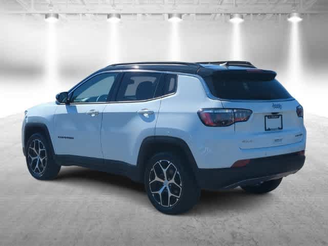 Used 2024 Jeep Compass Limited AWD/4WD image 6