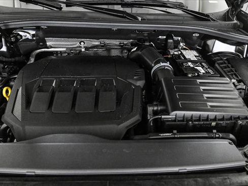 New 2025 Audi Q3 2.0T Premium image 23