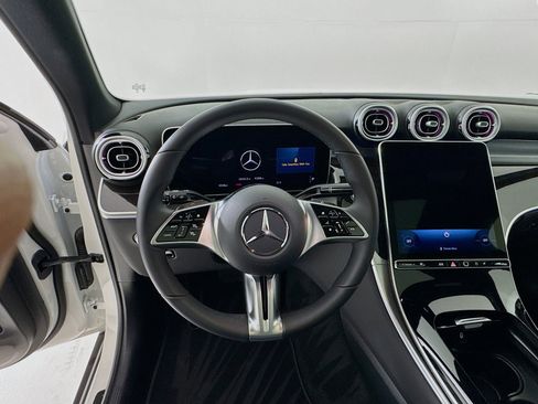 Used 2026 Mercedes-Benz GLC 300 image 12