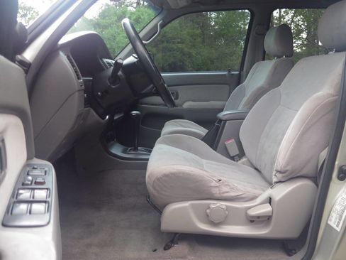 Used 2001 Toyota 4Runner SR5 RWD image 11