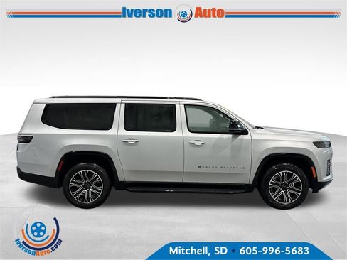 New 2026 Jeep Grand Wagoneer L 4WD image 8