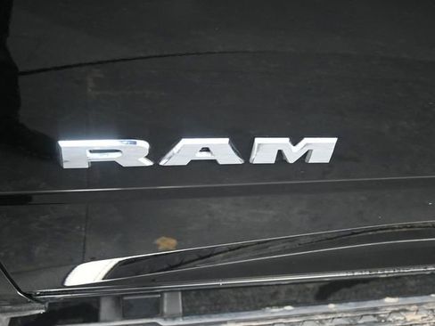 Used 2024 RAM 2500 Big Horn w/ Bed Utility Group image 27