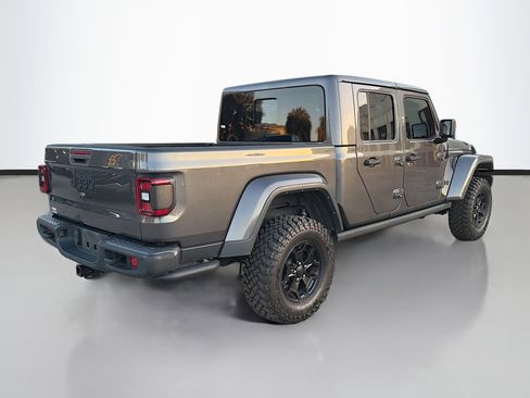 Used 2021 Jeep Gladiator Willys image 3